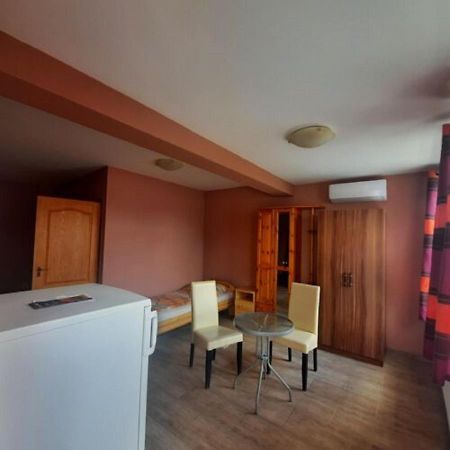 Ikszt Vendeghaz Hotel Davod ภายนอก รูปภาพ